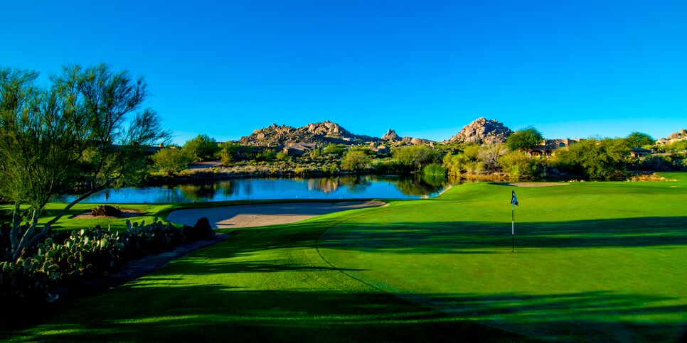 troon-north-golf-club-monument-thirteenth-hole-13382